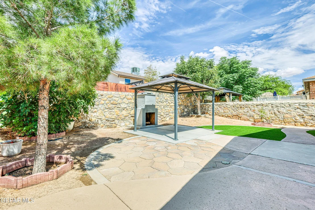 Photo of 12281 SUN BRIDGE Place
