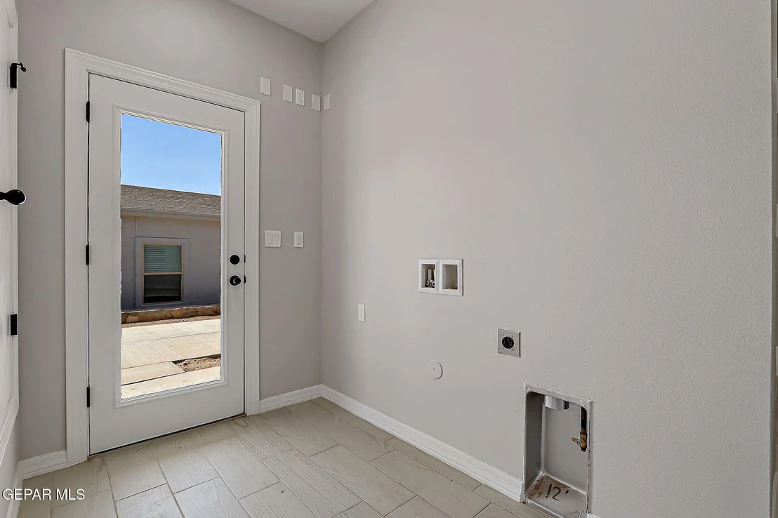 Photo of 3732 Model Lane
