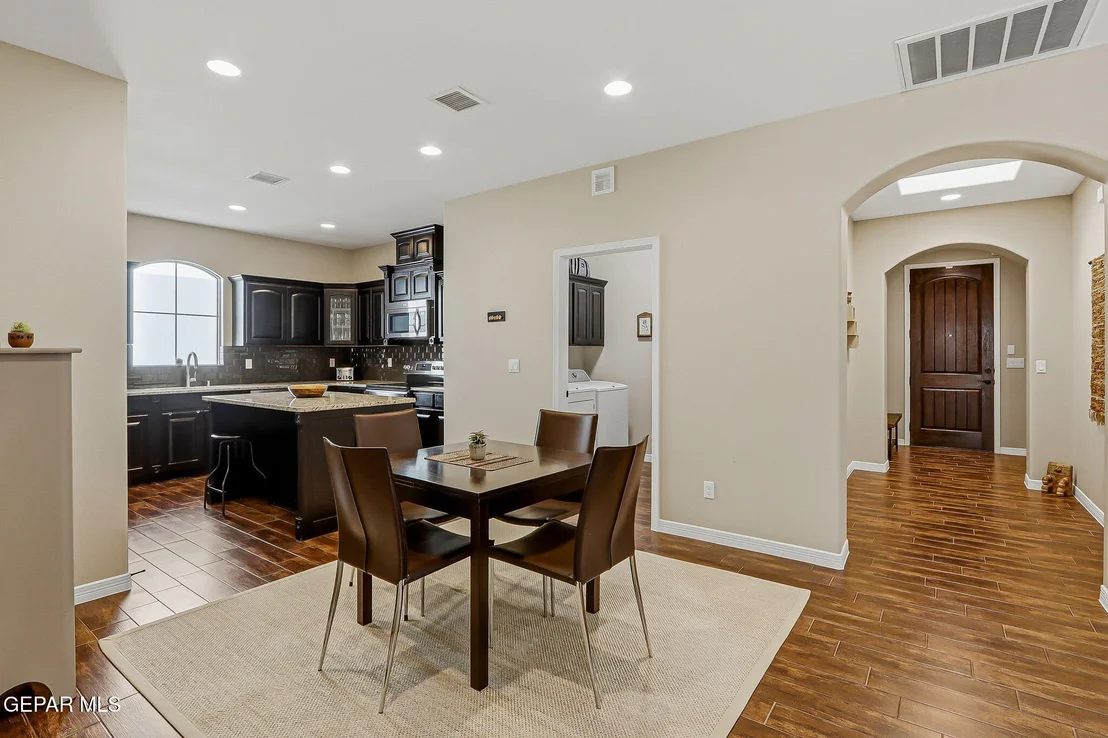 Photo of 7345 SKYROCKET Drive