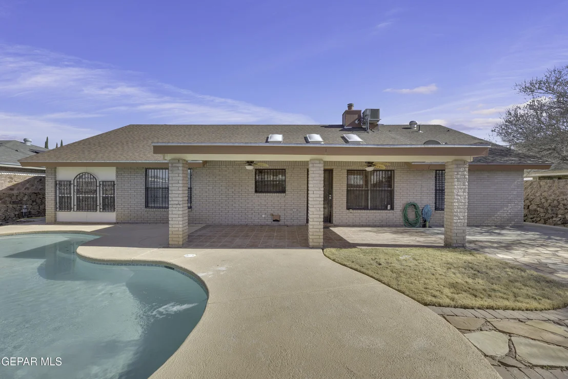 Photo of 2021 GREENLEE Drive