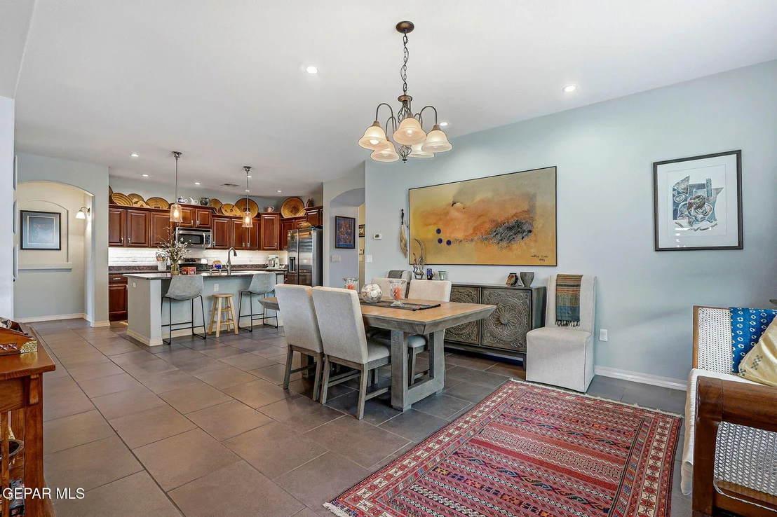 Photo of 7223 LONGSPUR Drive