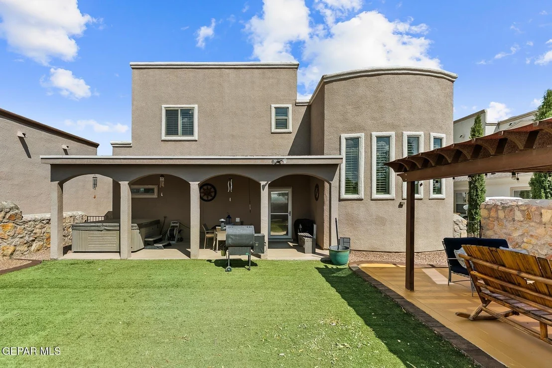 Photo of 7893 Enchanted View Drive