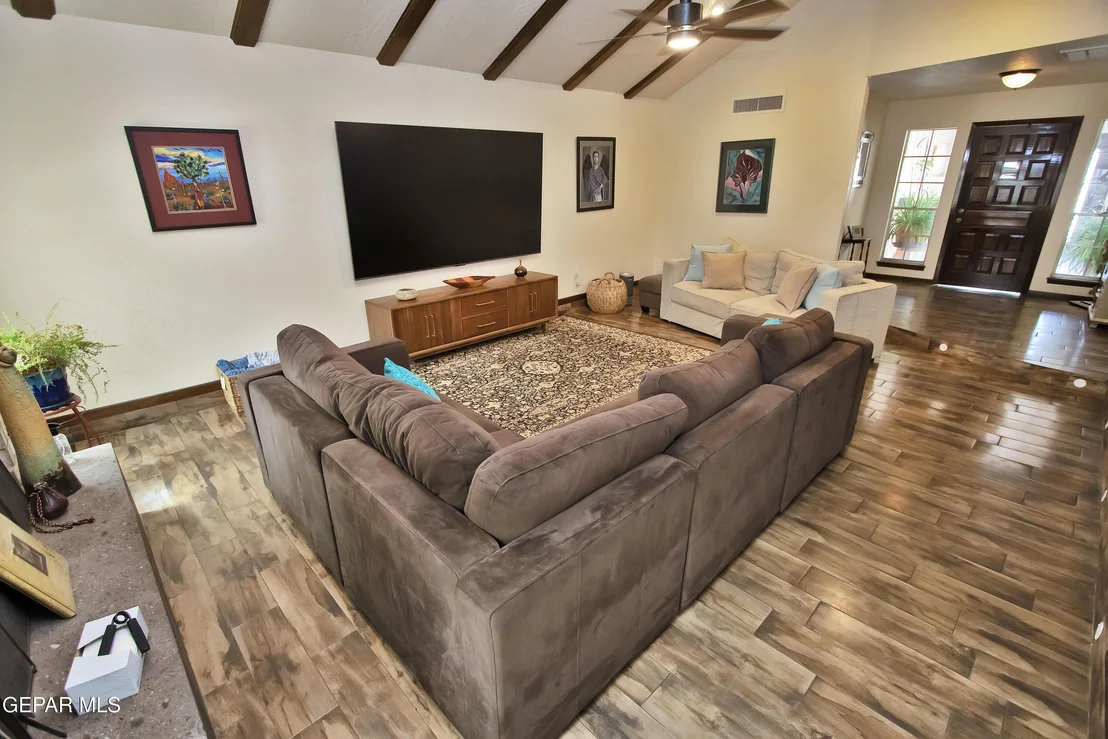 Photo of 516 QUERETARO Drive