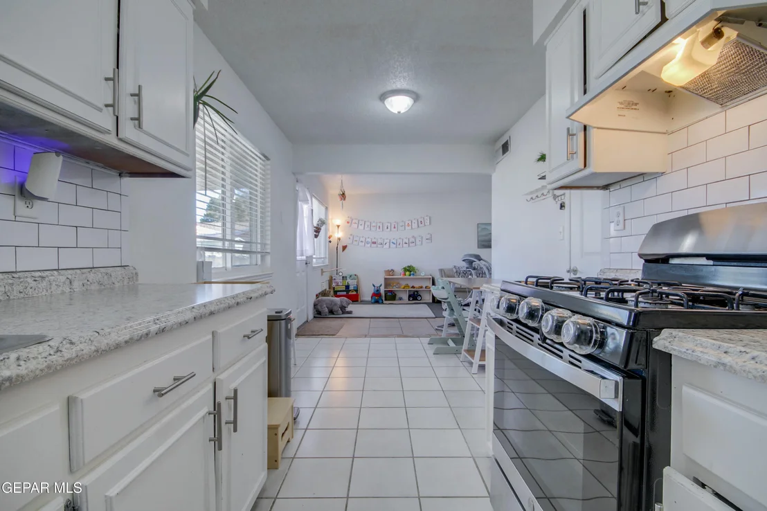 Photo of 5629 LONGVIEW Circle