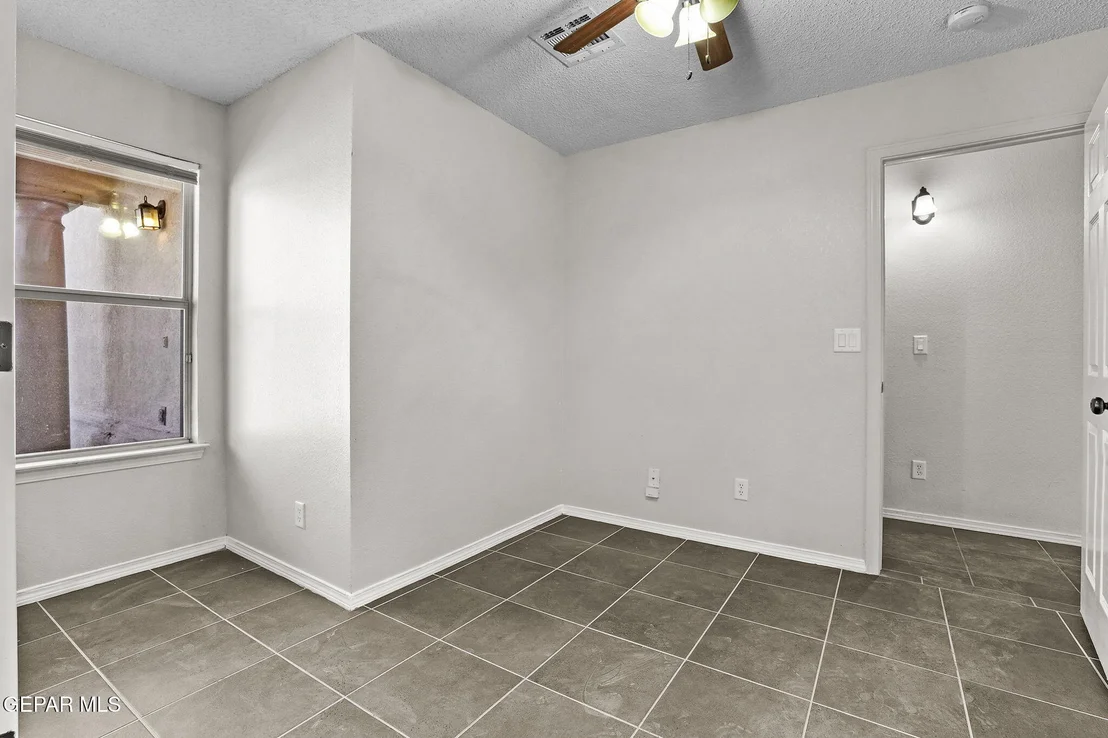 Photo of 813 Desert Bush Drive