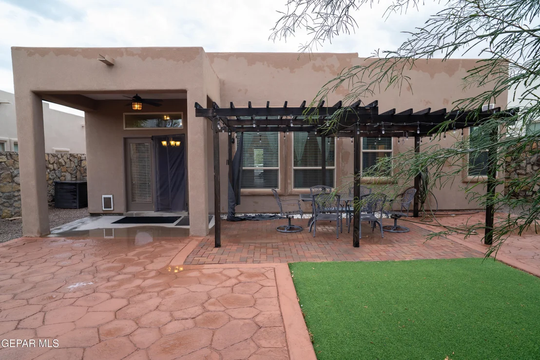 Photo of 7305 Skyrocket Drive