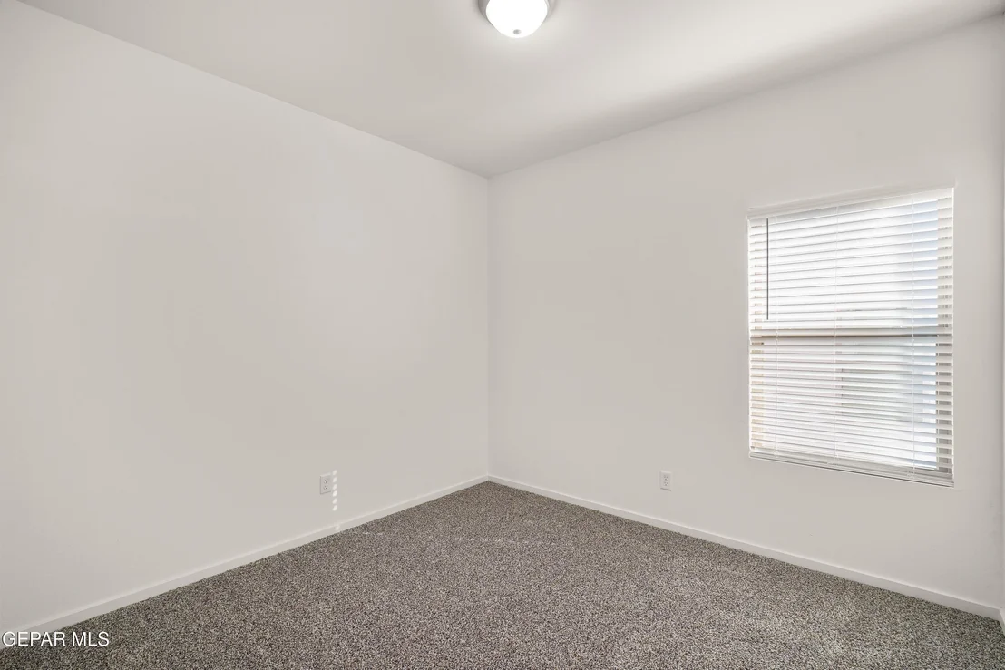 Photo of 13833 Summer Wave Avenue