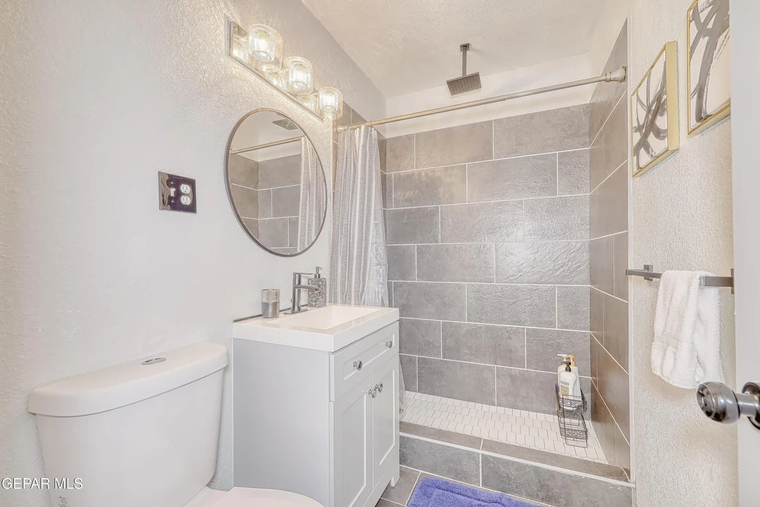 Photo of 5912 Delta Drive