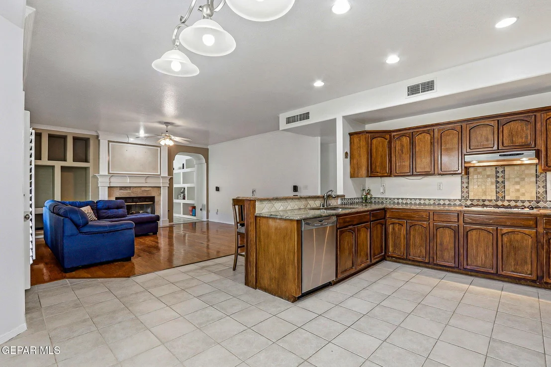 Photo of 6517 ISLA DEL REY Drive