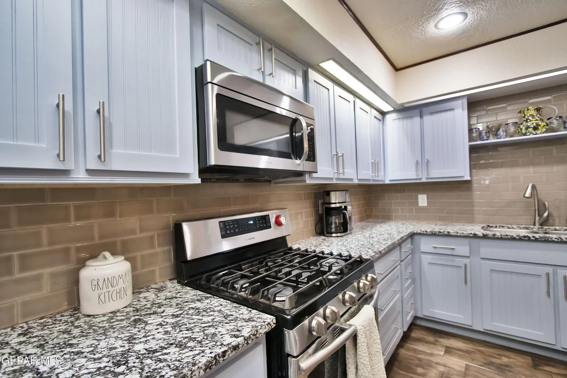 Photo of 516 QUERETARO Drive