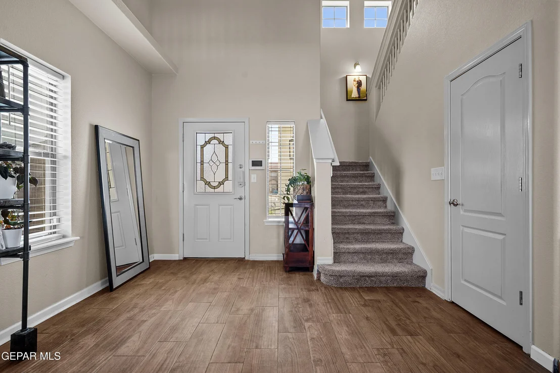 Photo of 14425 APPLE POINT Court