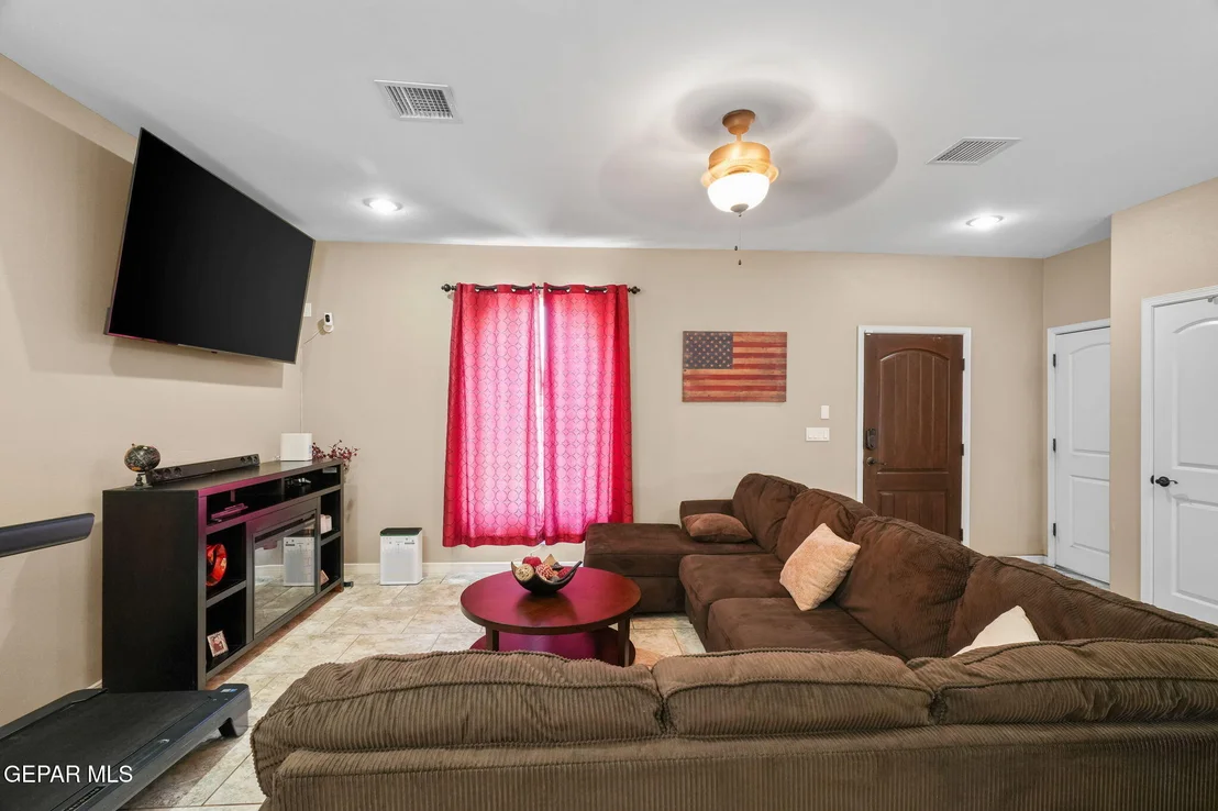 Photo of 1091 Chris Forbes Circle