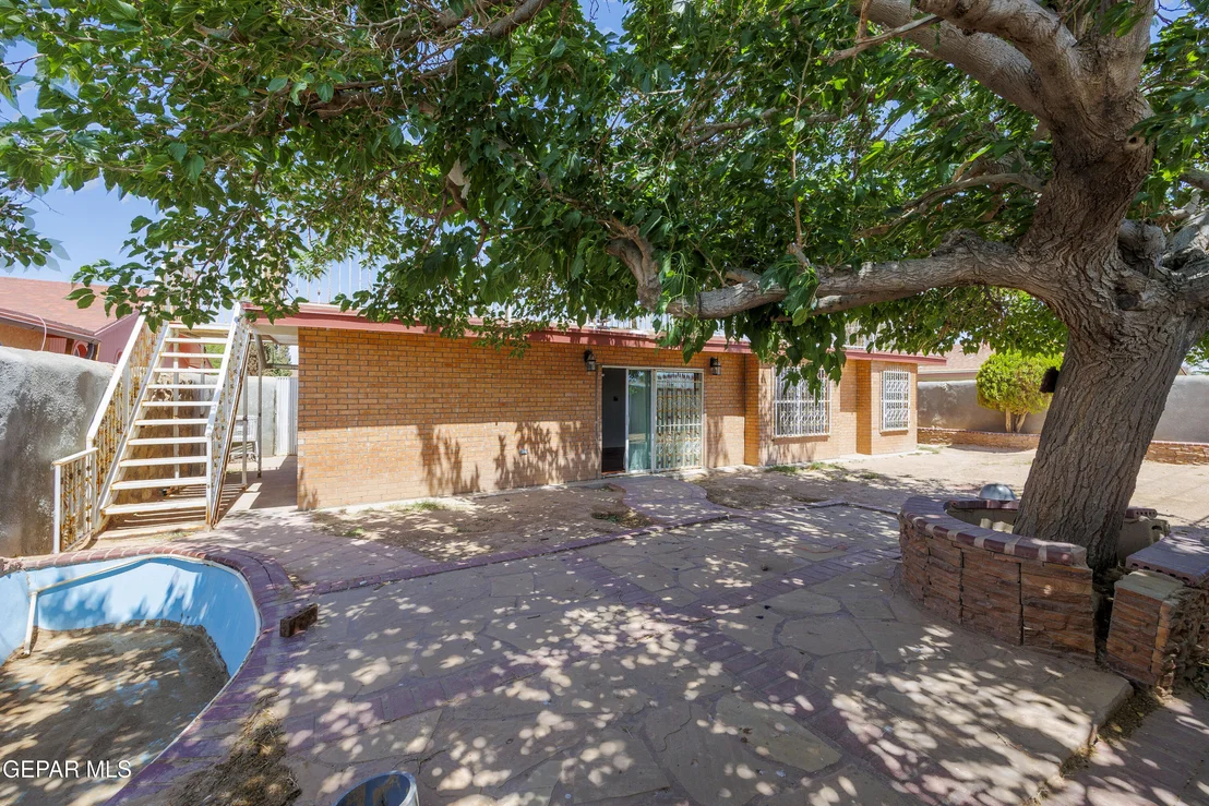 Photo of 9232 Morelia Road
