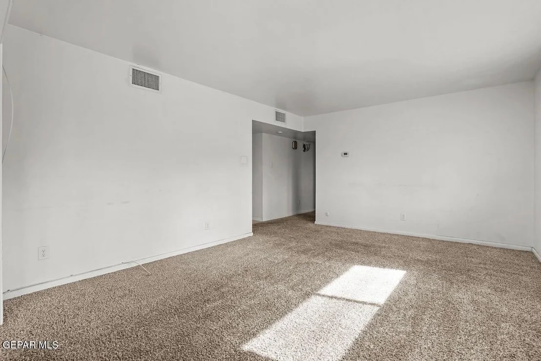 Photo of 4208 HAMPSHIRE Lane