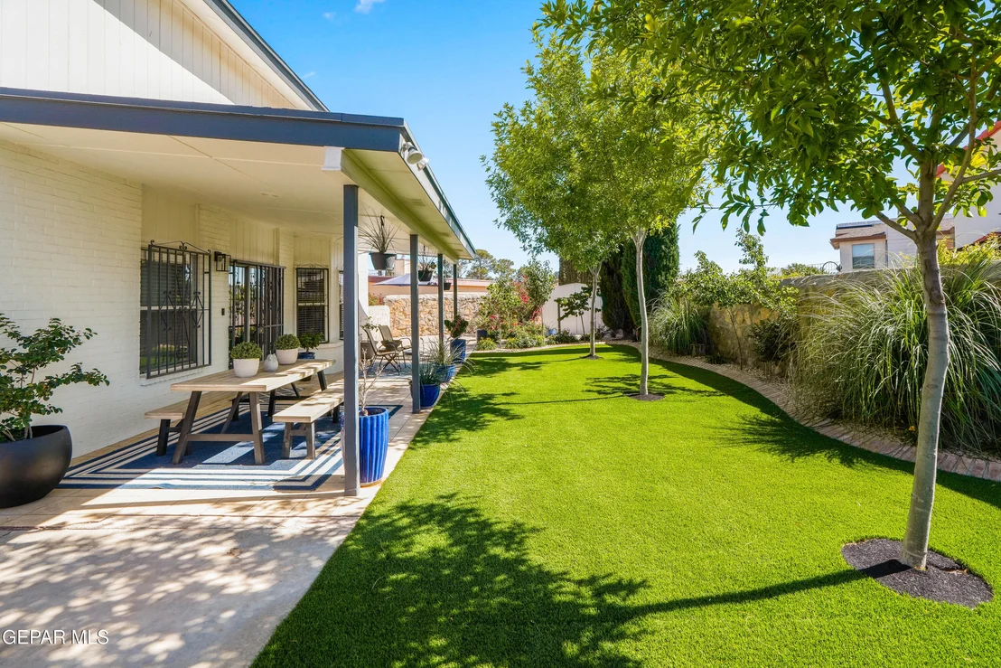 Photo of 2905 CAMARENA Place