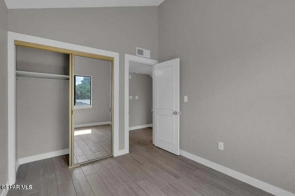 Photo of 1761 onizuka Drive