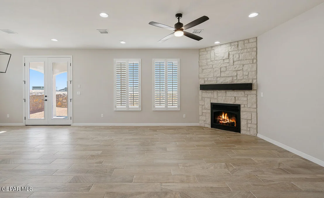 Photo of 905 Bilton Place