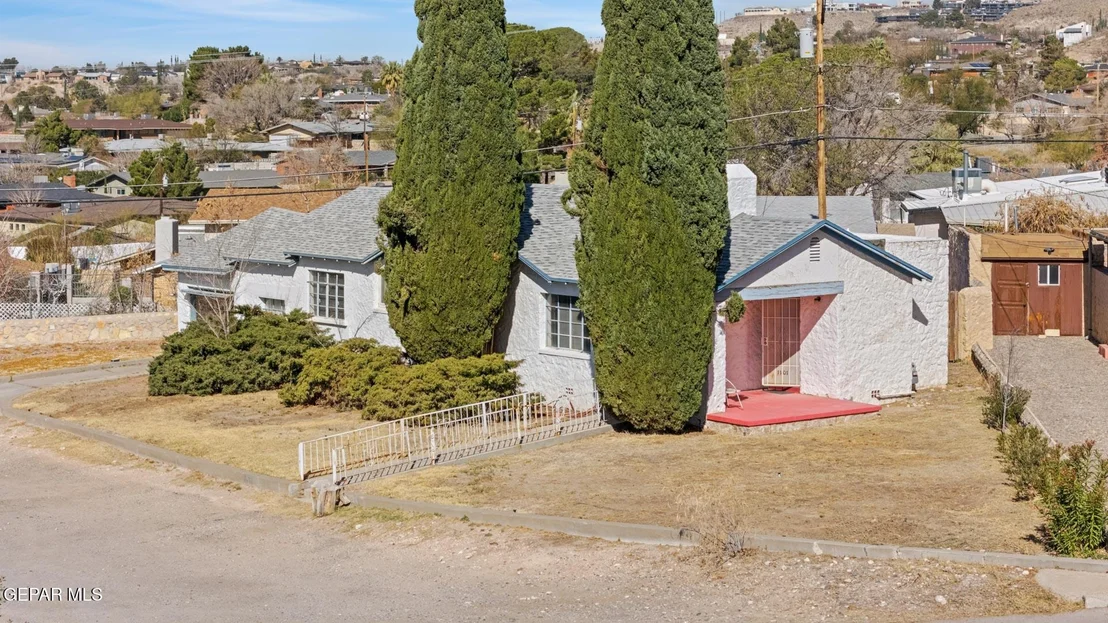 Photo of 1101 MESITA Drive