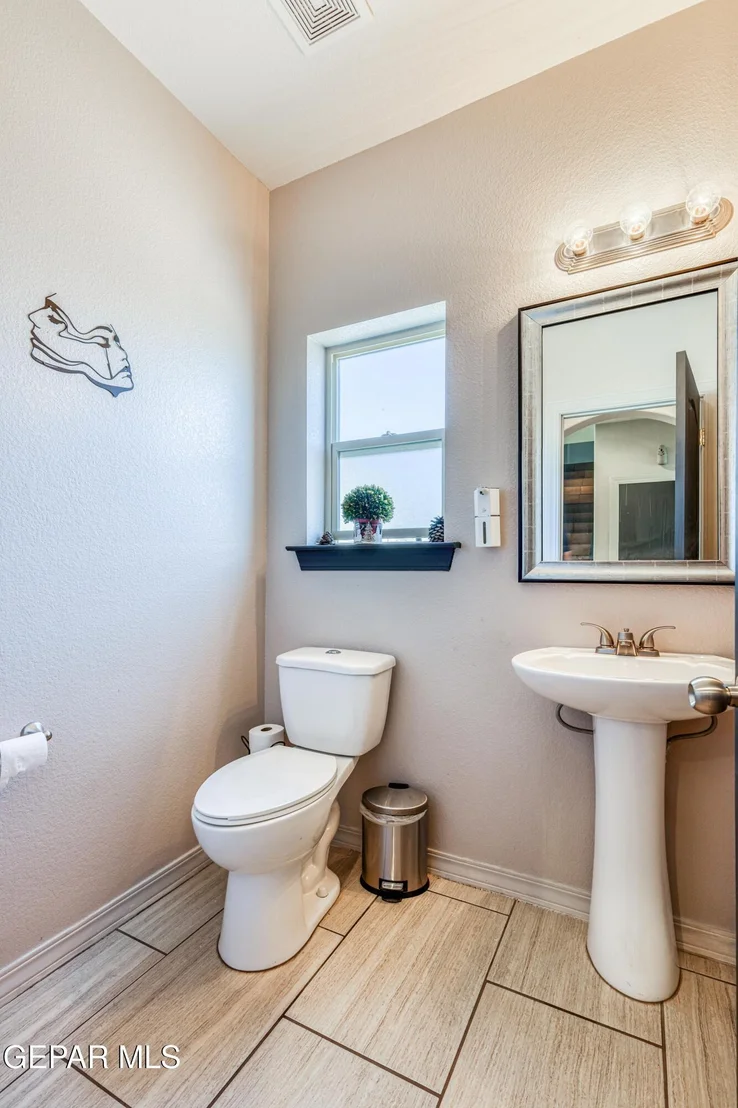 Photo of 6553 GEYSER Drive