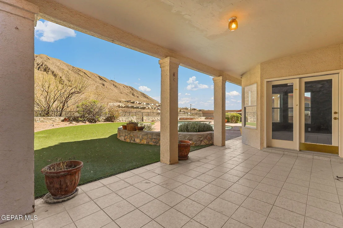 Photo of 5566 Buckley Drive