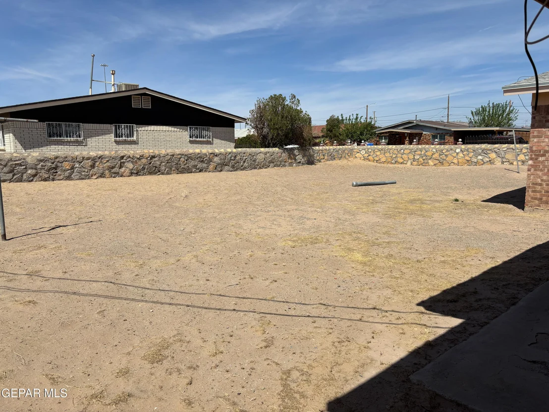 Photo of 213 ROMERIA Drive