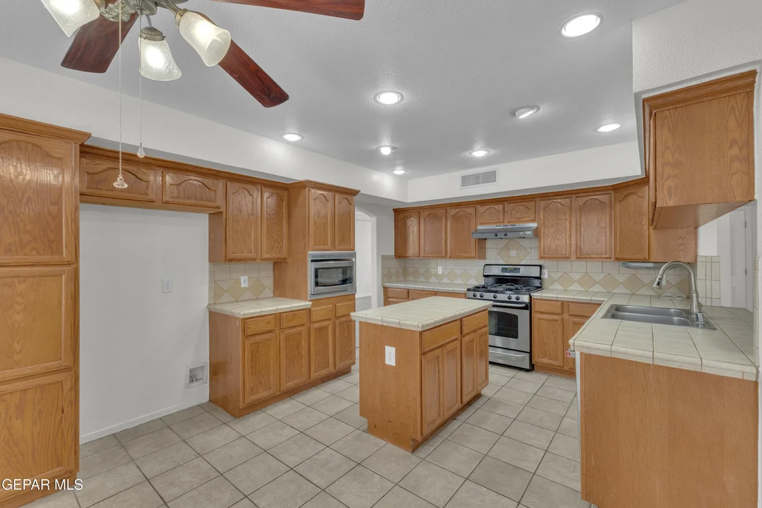 Photo of 12345 KIT CARSON Drive