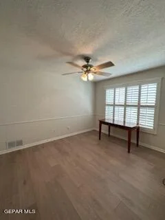 Photo of 424 PALMARY Drive