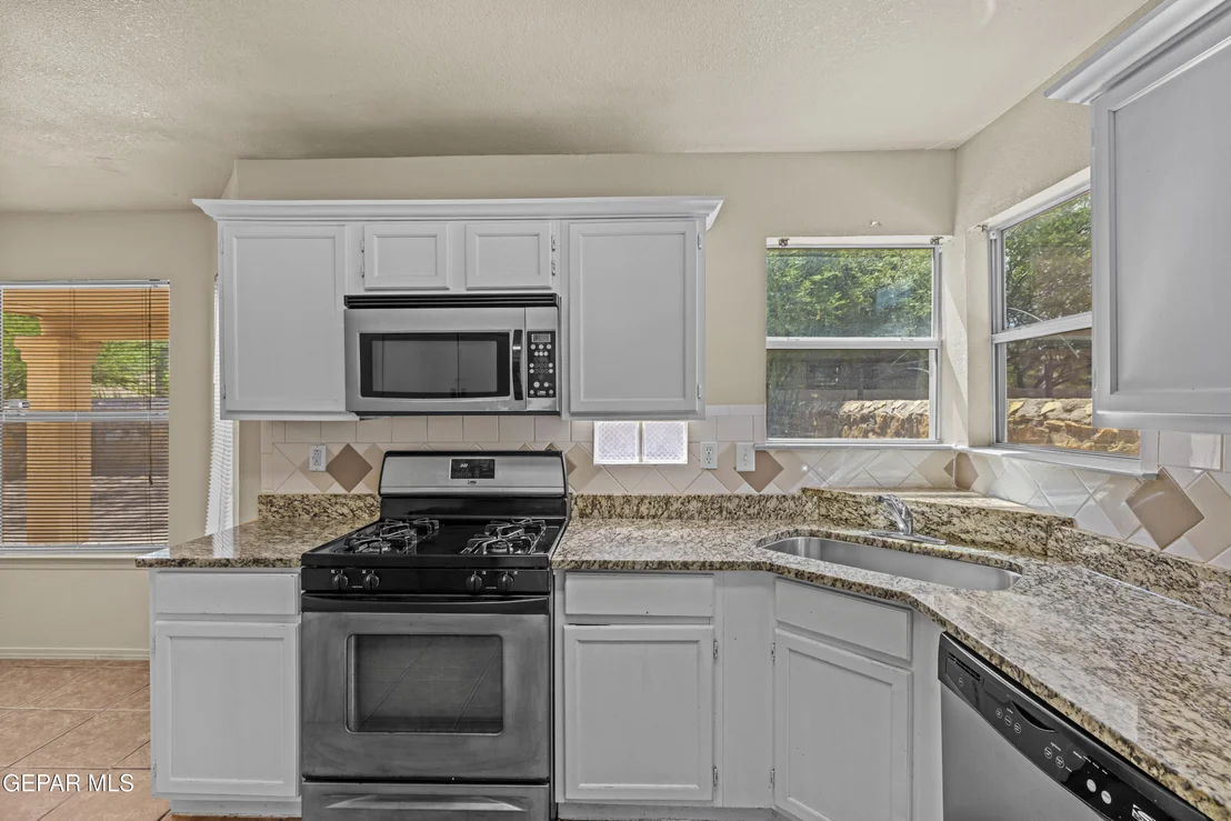 Photo of 10817 WALDEN POND Street