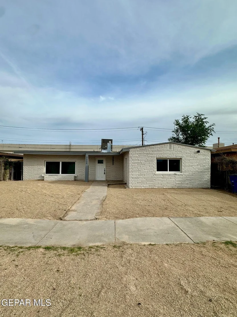 Photo of 9220 CORRALITOS Avenue