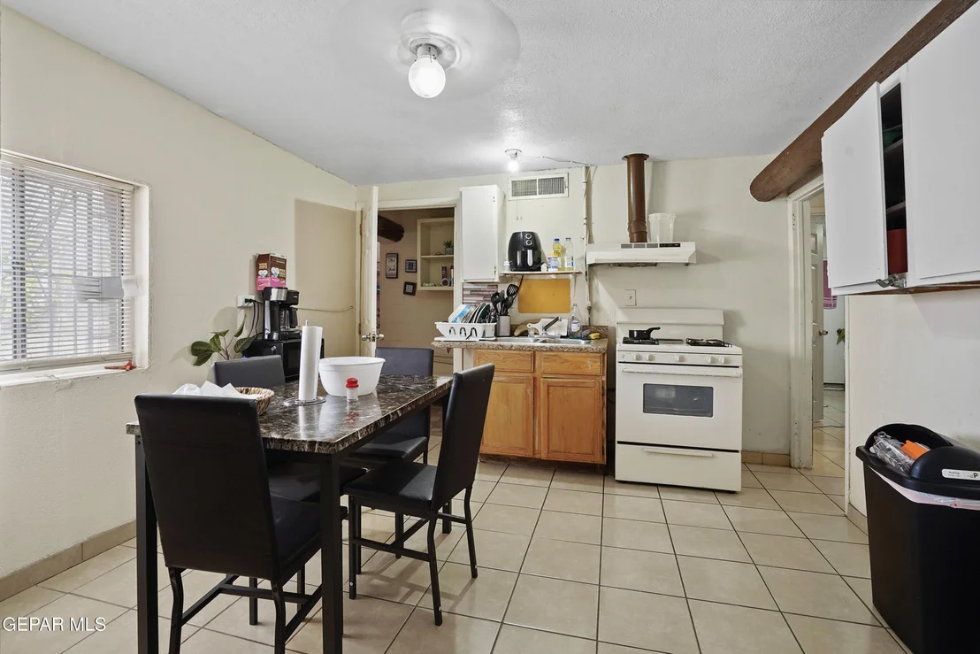 Photo of 8445 ROSEWAY Drive