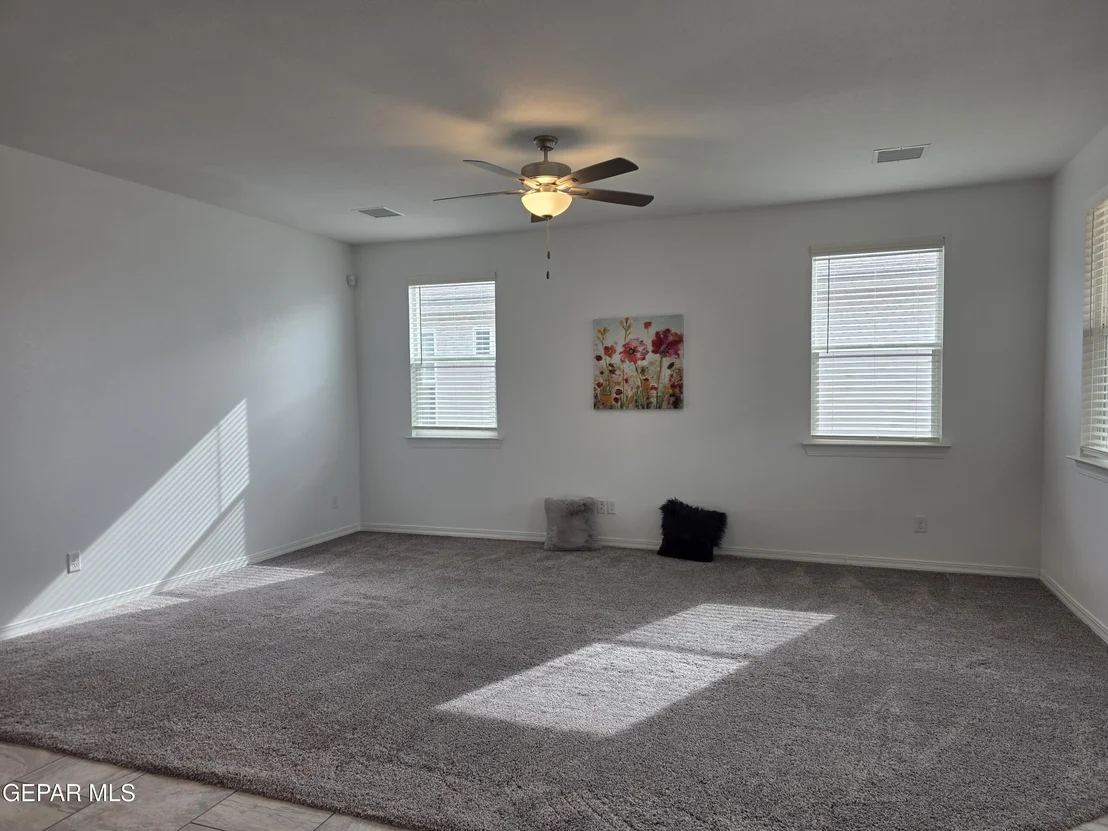 Photo of 6024 HIDDEN ROW Avenue