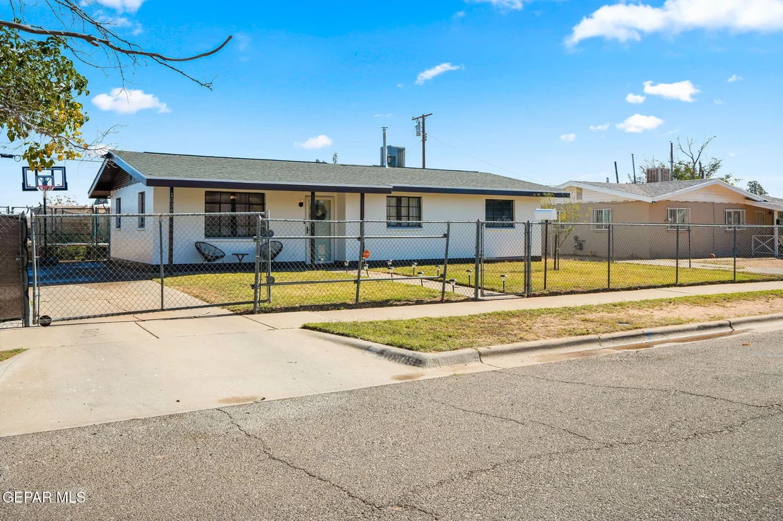 Photo of 10368 Preston Drive