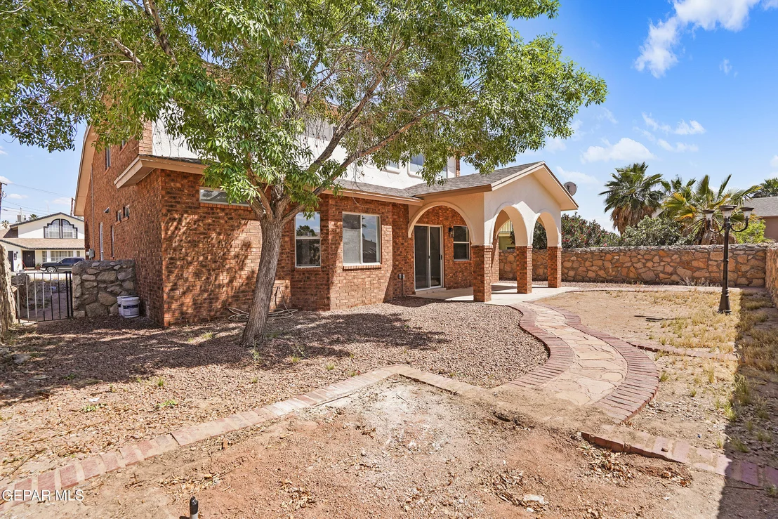 Photo of 1239 VIKKI CARR Lane