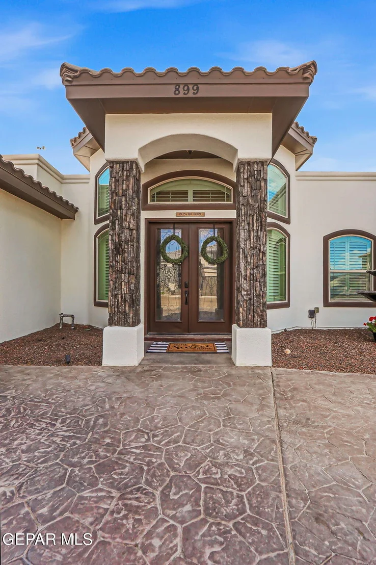 Photo of 899 Cortona Place