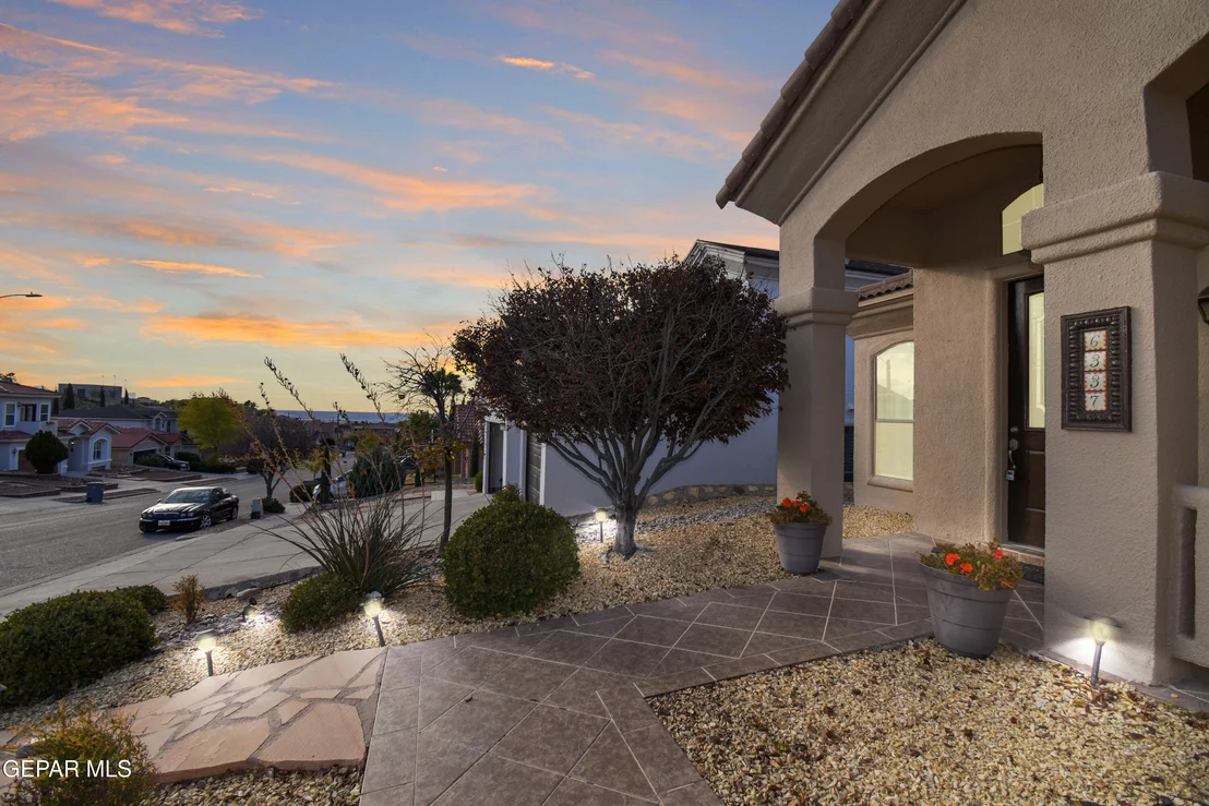 Photo of 6337 Franklin Gate Drive
