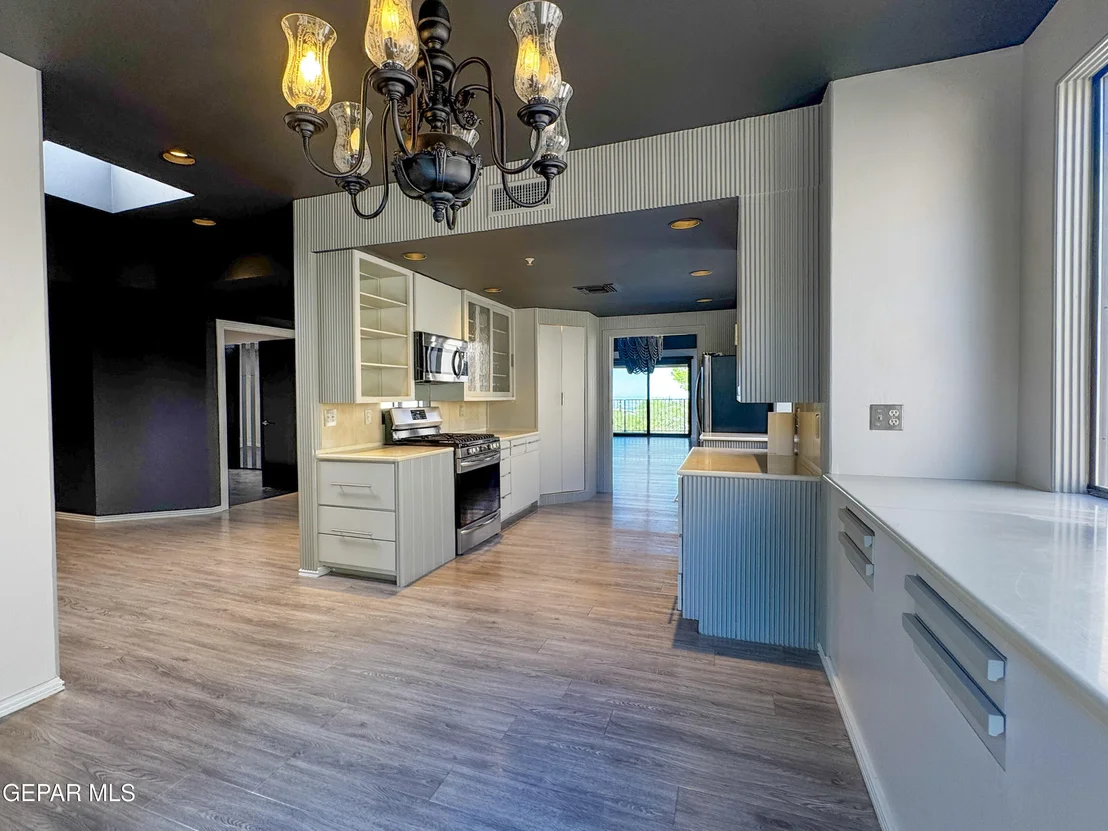 Photo of 1114 Los Jardines Circle