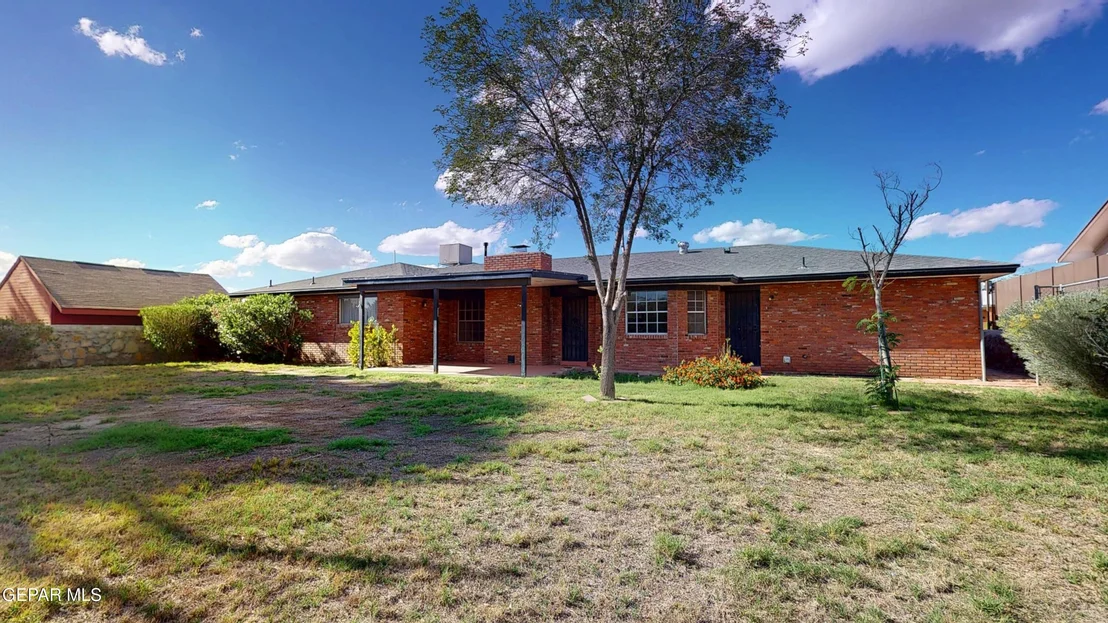 Photo of 720 SOMERSET Drive