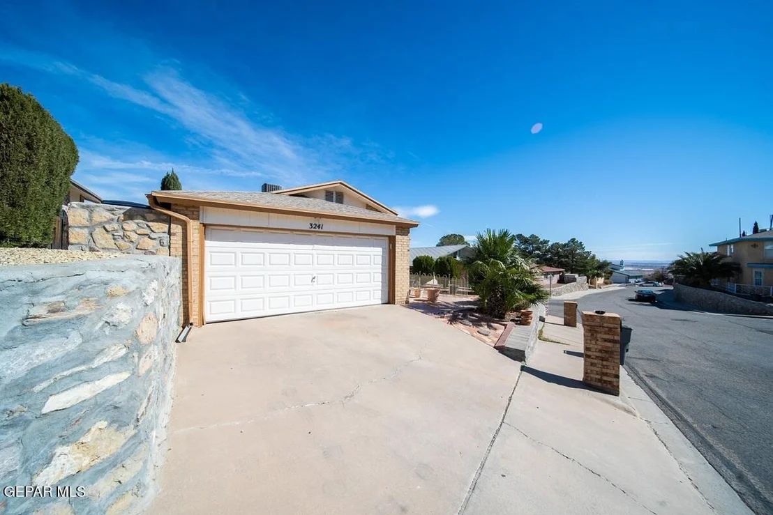 Photo of 3241 Ridge View Lane