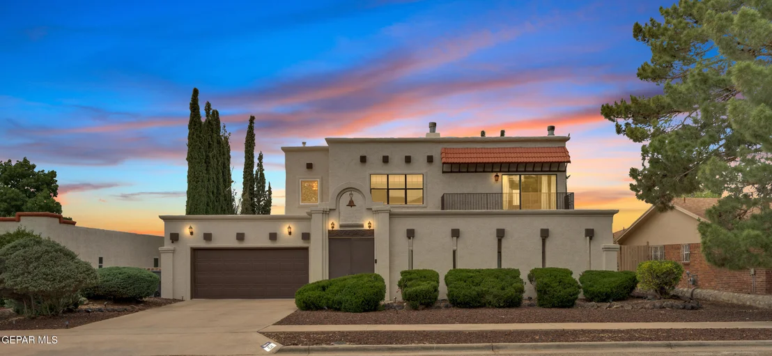 Photo of 425 VALPLANO Drive