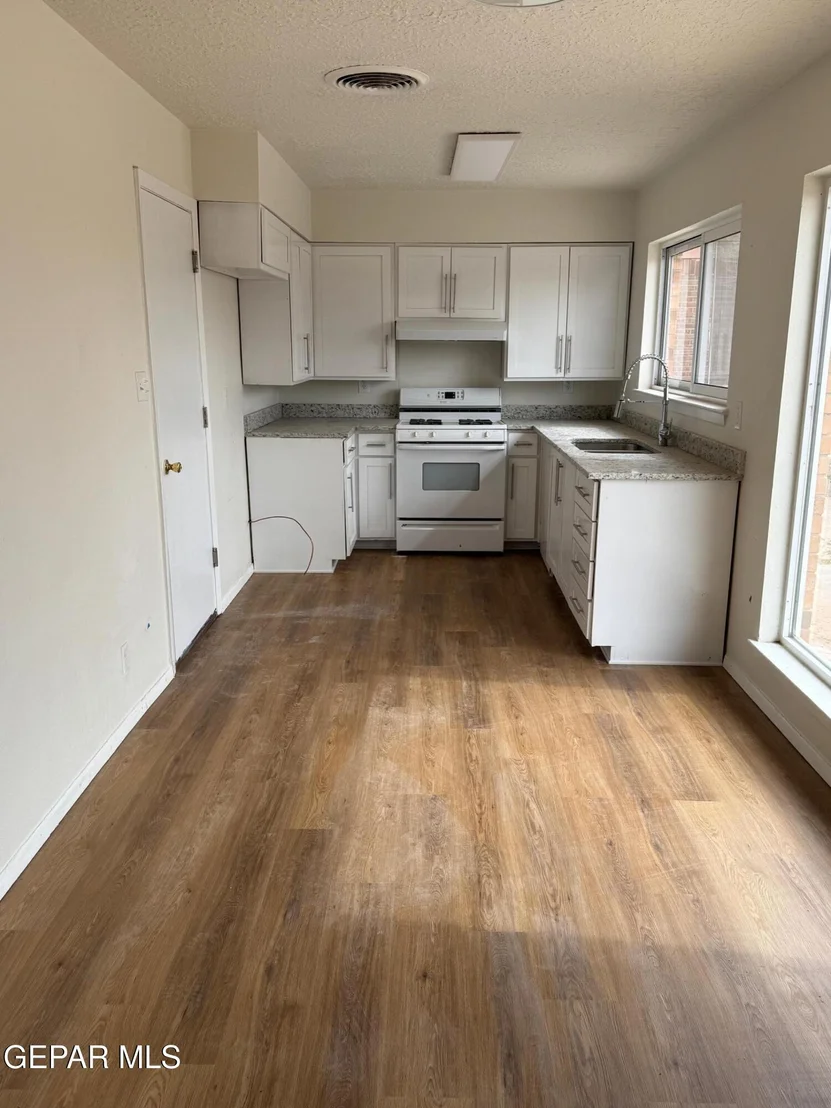 Photo of 2612 DAN SIKES Drive