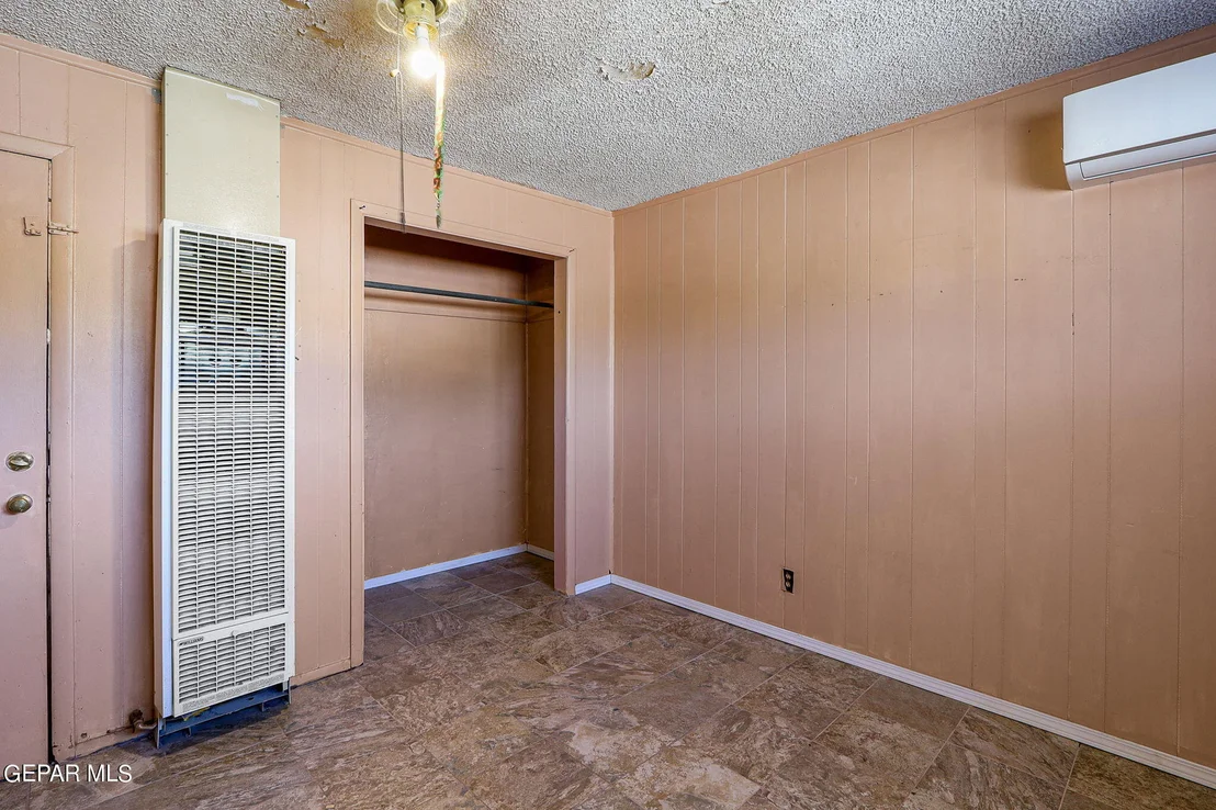 Photo of 8056 Carpenter Drive