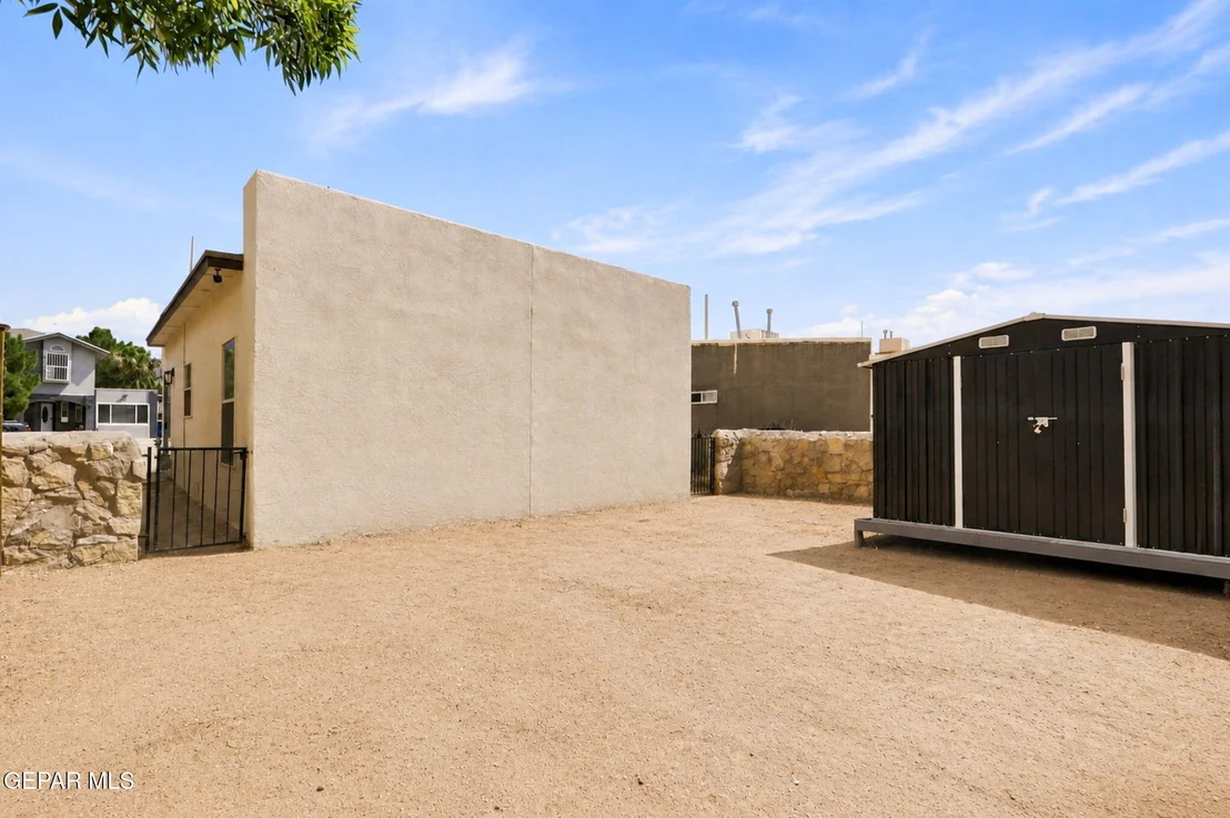 Photo of 905 MADTONE Drive