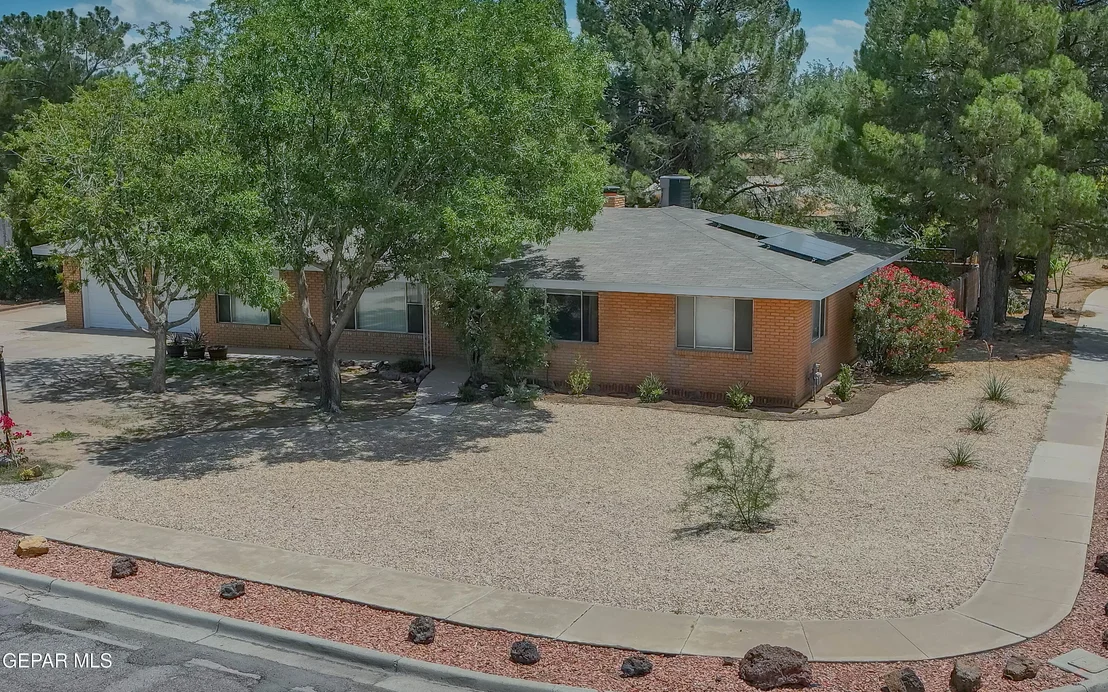 Photo of 1850 Debby Circle
