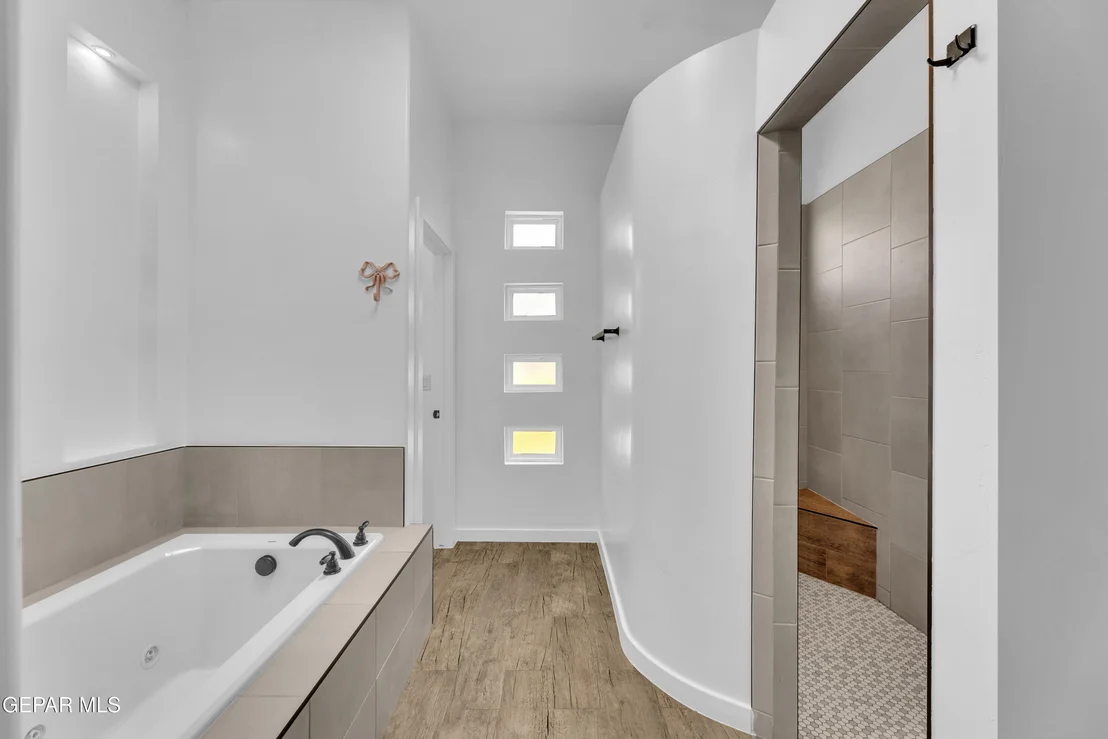 Photo of 7423 SIDEWINDER BEND Drive