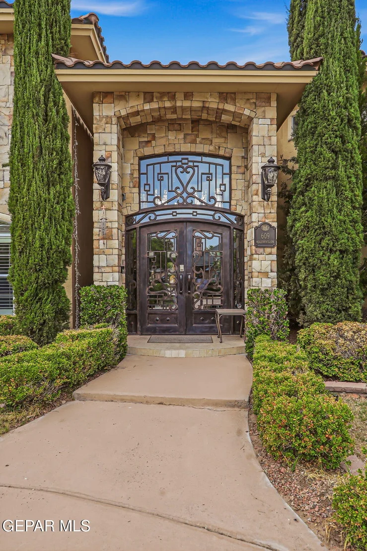 Photo of 609 MEADOW WILLOW Drive