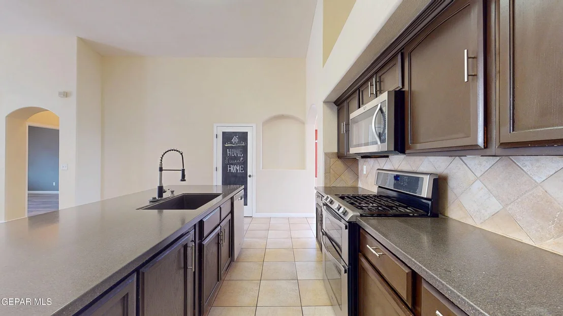 Photo of 820 La Florida Drive