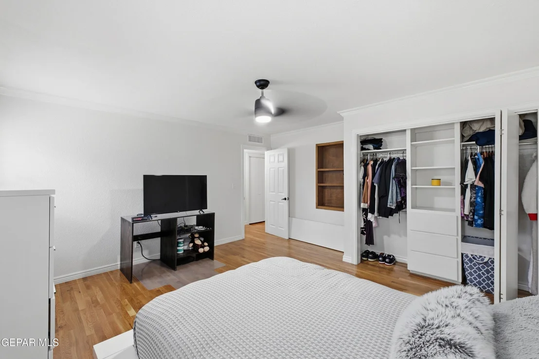 Photo of 7359 FRANKLIN Drive