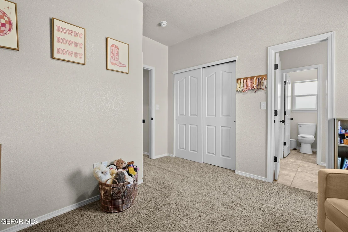 Photo of 5813 REDSTONE RIM Drive