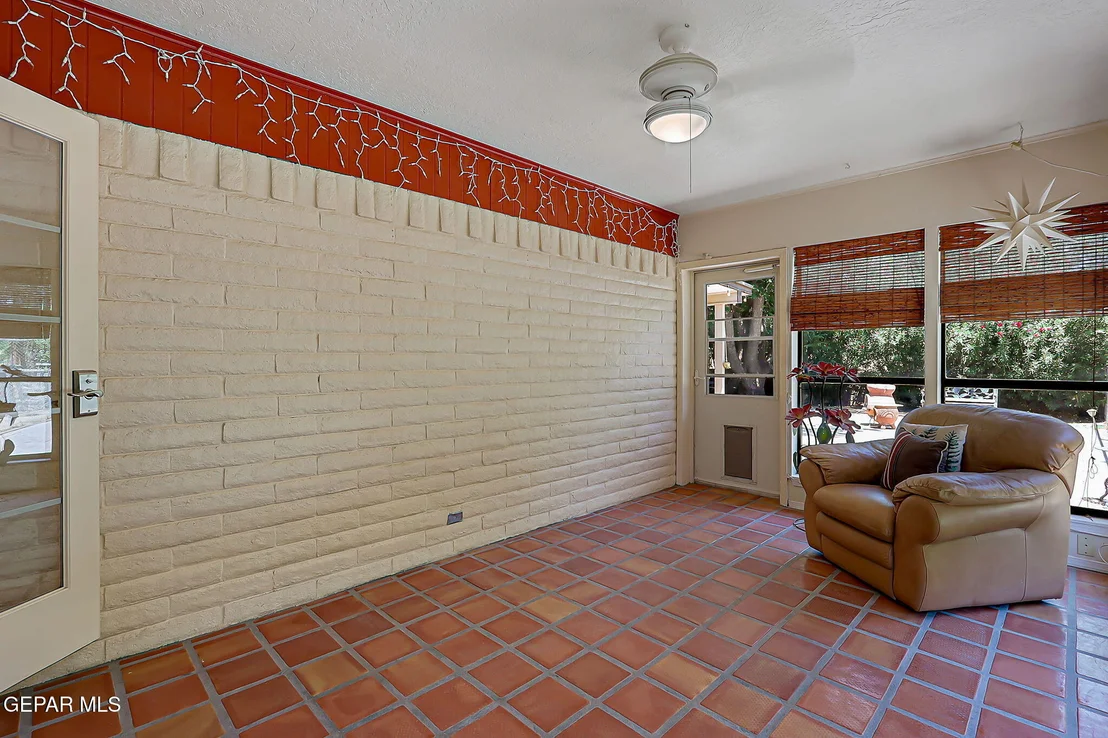 Photo of 713 LIVE OAK Drive