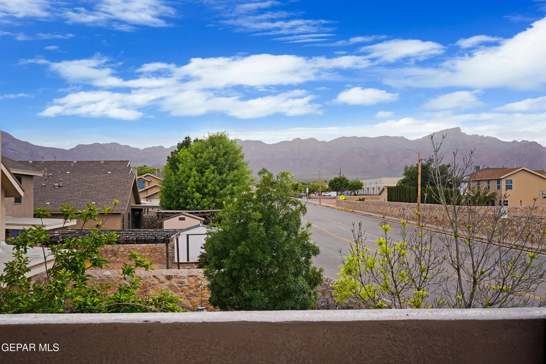 Photo of 5017 MOON RANCH Lane